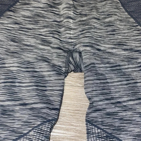 Athleta pull on tight leggings in navy and gray size medium workout pants - Picture 7 of 9